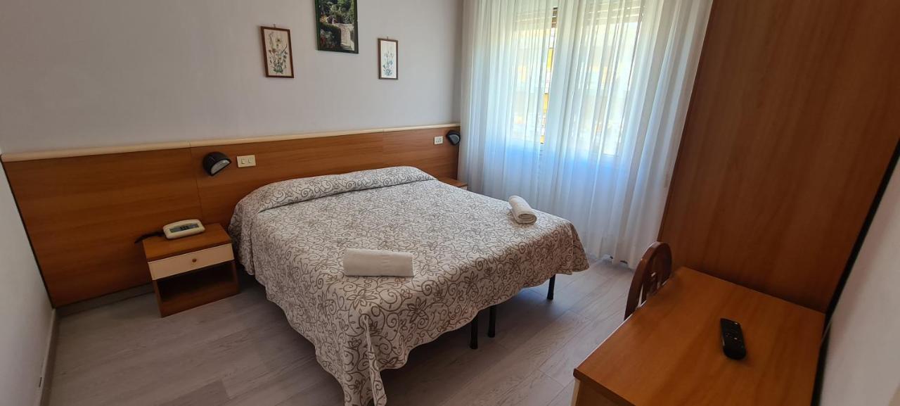 Hotel Colibrì Finale Ligure Esterno foto
