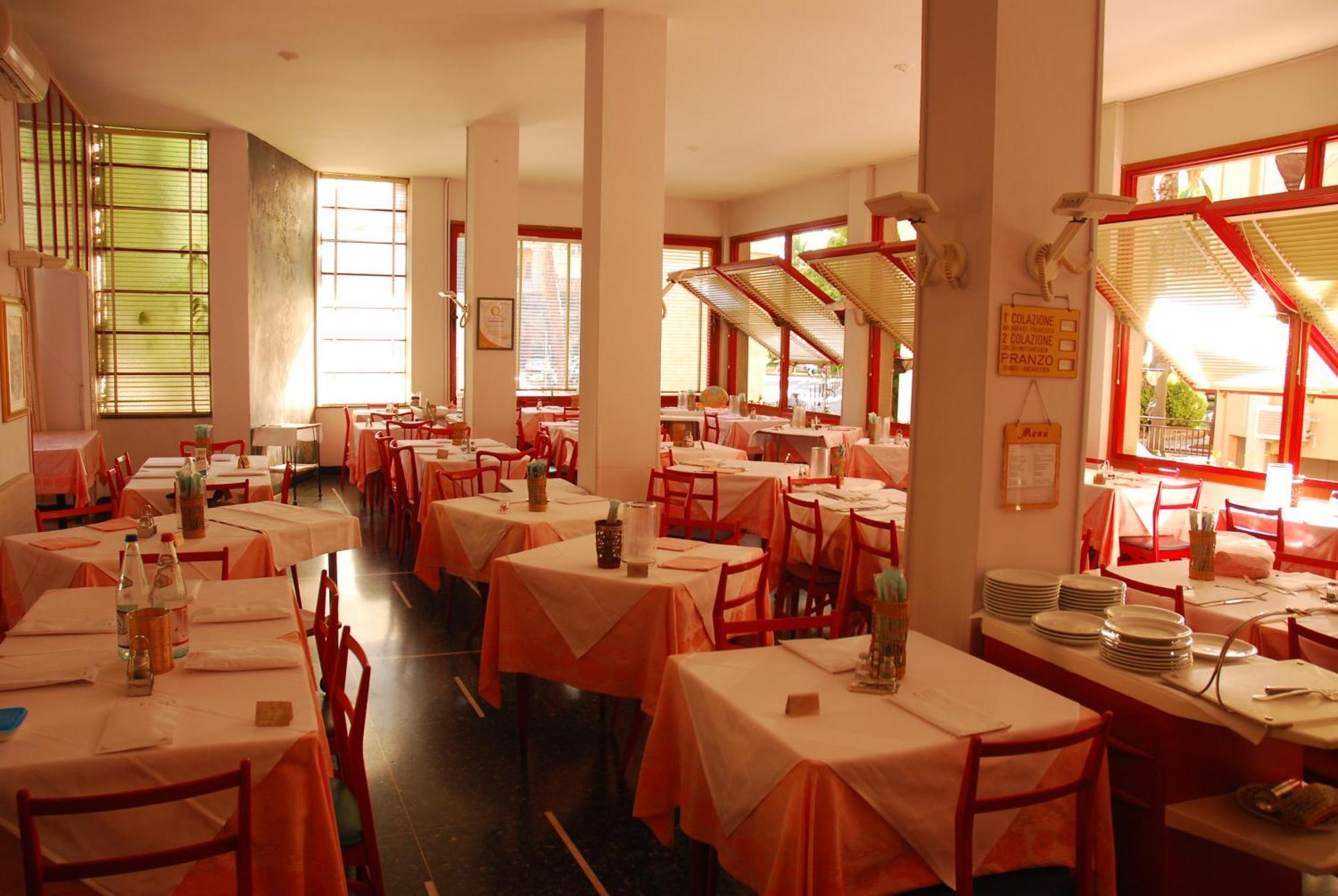Hotel Colibrì Finale Ligure Esterno foto