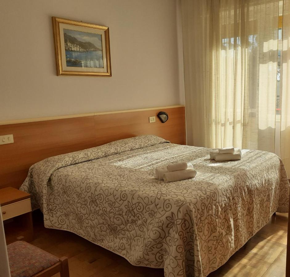 Hotel Colibrì Finale Ligure Esterno foto
