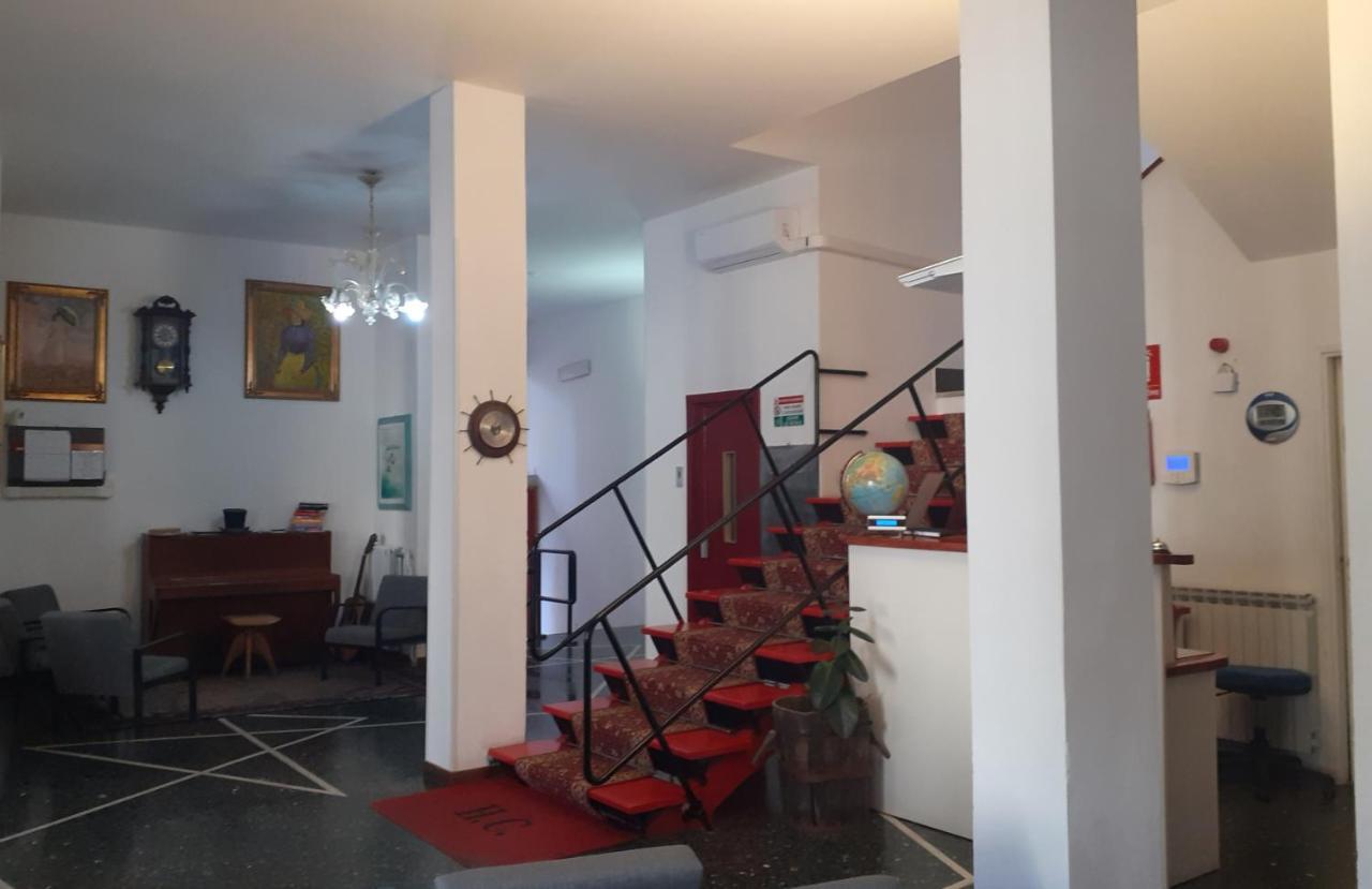 Hotel Colibrì Finale Ligure Esterno foto