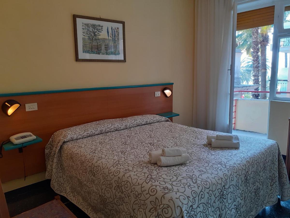 Hotel Colibrì Finale Ligure Esterno foto